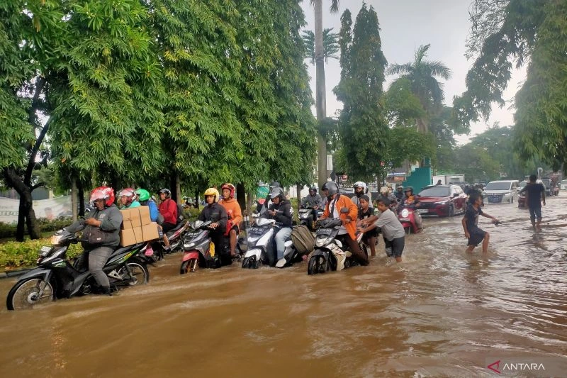 Banjir cipondoh tangerang